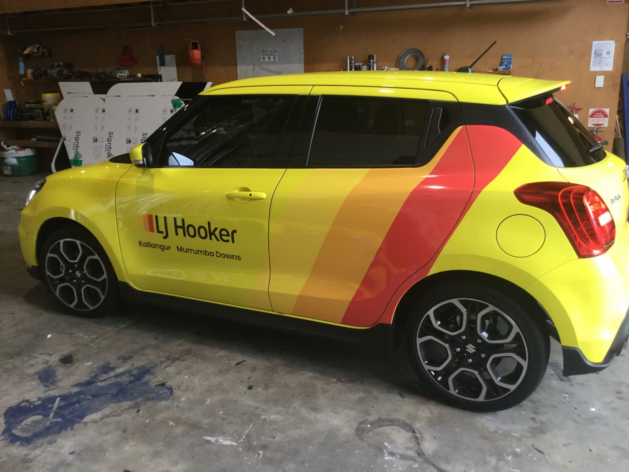 Vehicle Signs DW Signs